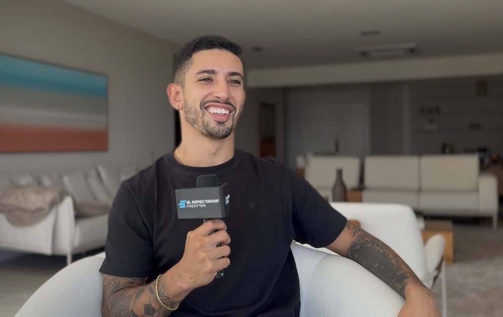 Entrevista con Santi Rodríguez en Botafogo:

“Eduardo Domínguez fue el mejor DT de mi carrera”. 

“Nadie me tenía fe y él me salvó. No lo supimos aprovechar en Nacional”.

“Me gustaría ser agente y ayudar a jugadores a futuro”

La nota completa en YouTube: youtu.be/us43L0zWCec?si…