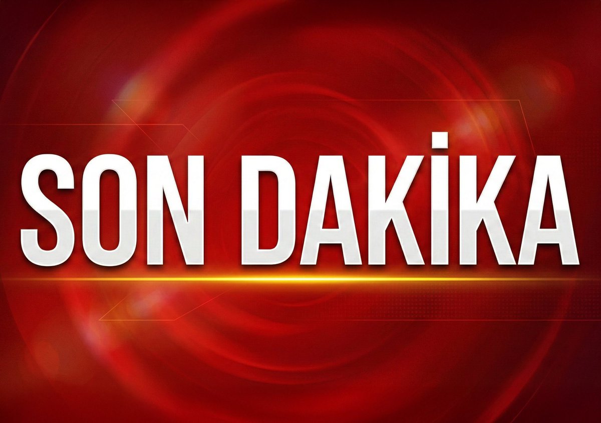 hissedarinfo's tweet photo. ABD Başkanı Trump, İran’a düzenlenen saldırılarda 48 liderin öldürüldüğünü açıkladı. İran’daki yeni liderliğin iletişime geçtiğini söyleyen Trump, “Konuşmak istiyorlar ve ben de kabul ettim” dedi.  Öte yandan İran basını, Hamaney’in eşinin de hayatını kaybettiğini duyurdu. 

#Iran #ABD #Savas #OrtaDogu #SonDakika