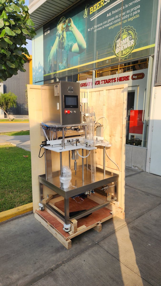 HomebrewerPeru's tweet photo. 🔥 ¡Ya está en stock! 🔥

La Selladora/Llenadora de latas Cannular Fully de KegLand ya disponible para llevar tu producción al siguiente nivel 🍺🥫
Automatiza tu enlatado, mejora tu eficiencia y obtén cierres perfectos en cada lata.

#CraftBeer #Enlatado #KegLand https://t.co/yKeRJkttnP