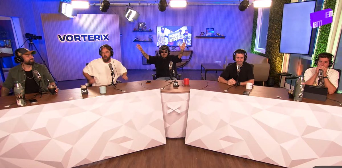 Termito Bostero tweet media