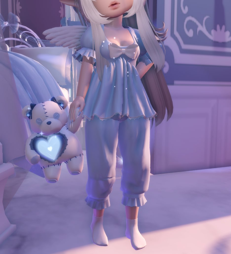 Made some cute comfy PJs using some new items !💤 🩵