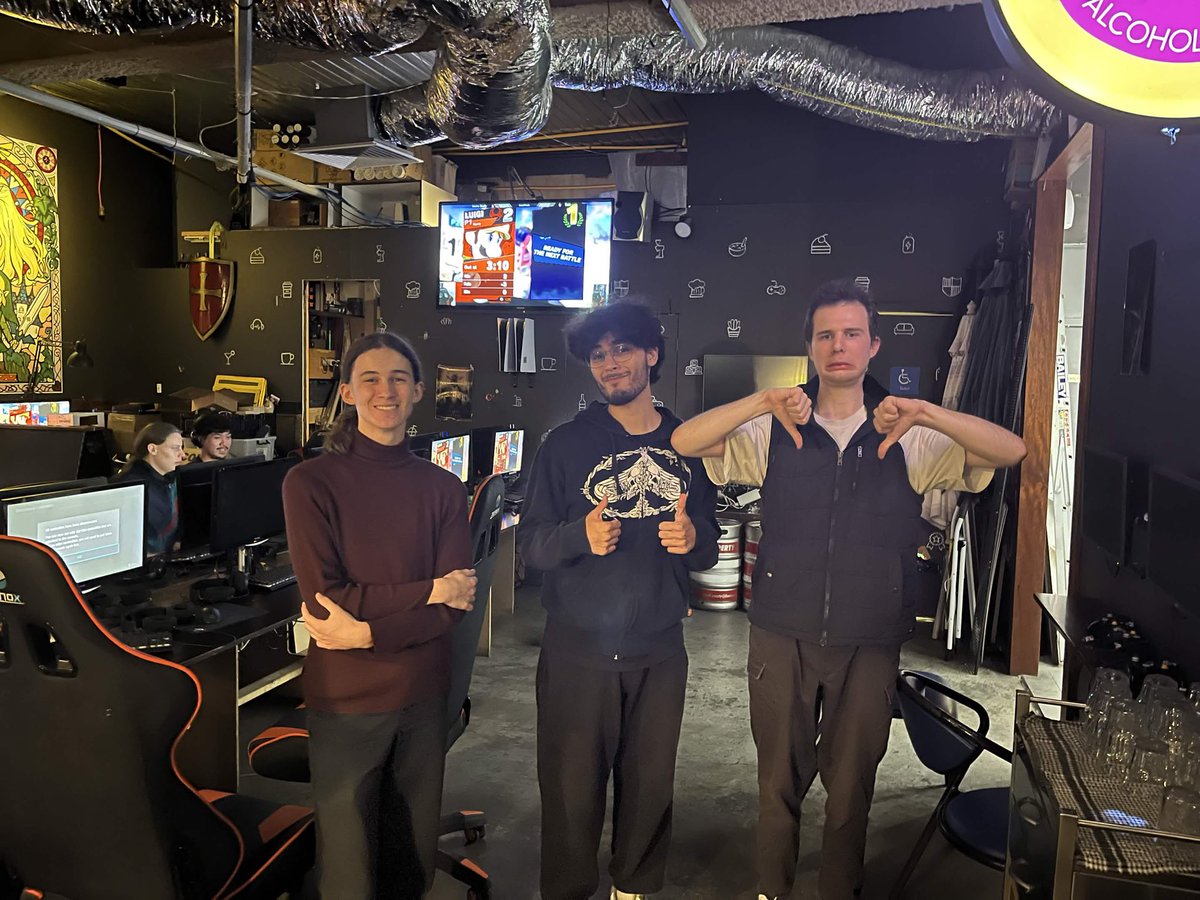 Vic Smash tweet media