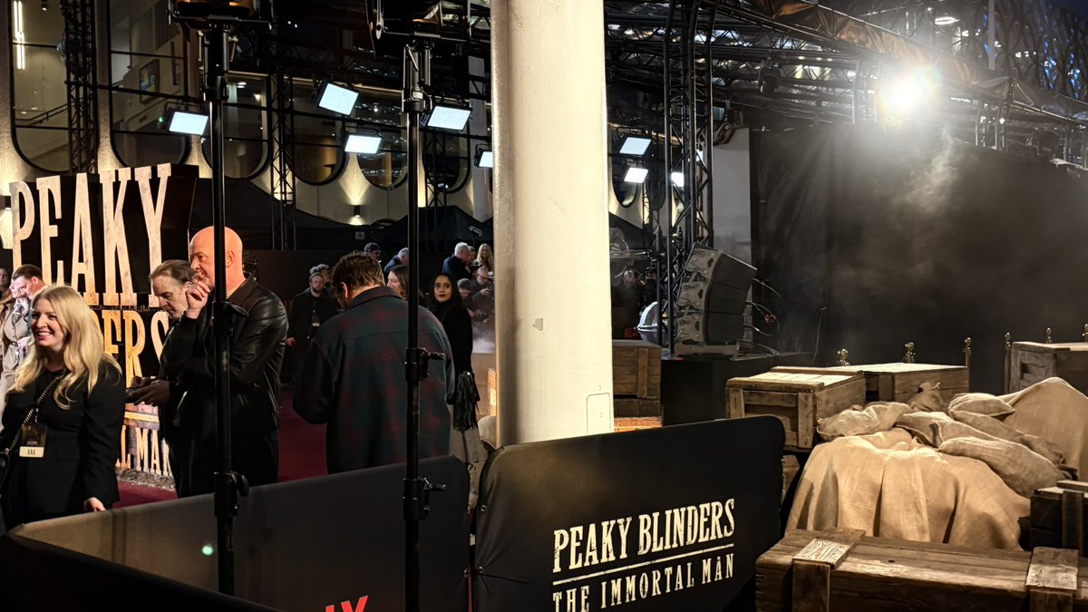 NickSingster's tweet photo. World premier of @ThePeakyBlinder #theimmortalman what a great film @cillianmurphy46 https://t.co/kj5ZbjTk58