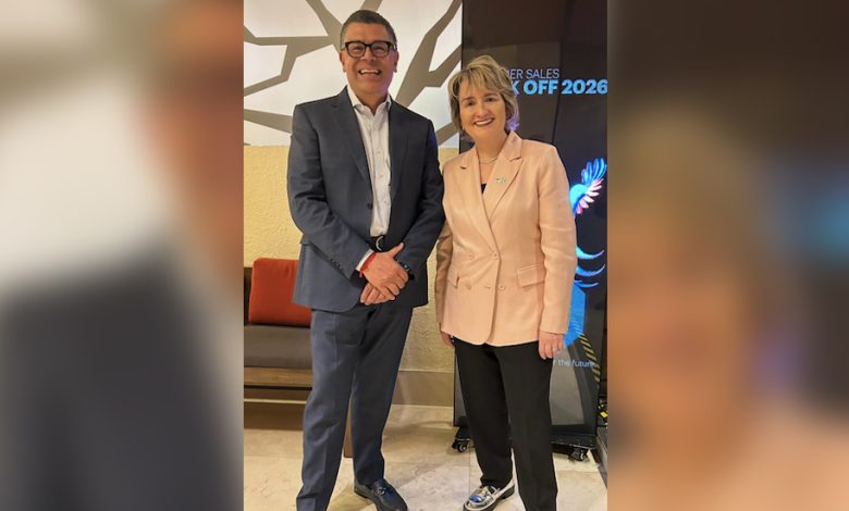 eSemanal's tweet photo. @HPE entregó los Premios Quetzal a sus socios más destacados en 2025, los ganadores fueron:
@conexionteam, @CompuSoluciones, Soluciones Integrales a la Medida (Trend IT), @Telmex, COMPUCENTRO - Tu vida, digitalmente, #Perceptron, @_Compucad, Infinia Tecnología y Servicios, @Cyberpuerta, @DatavisionD, Alta Sistemas y @SellcomSolution.
https://t.co/Kp8wtm70OV