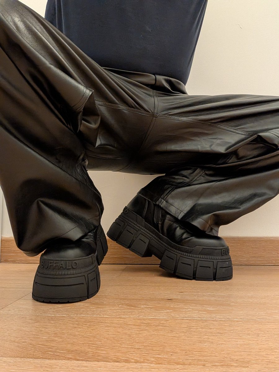 boots-master tweet media