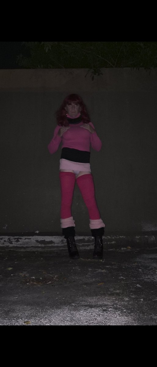 sissyXfun tweet media