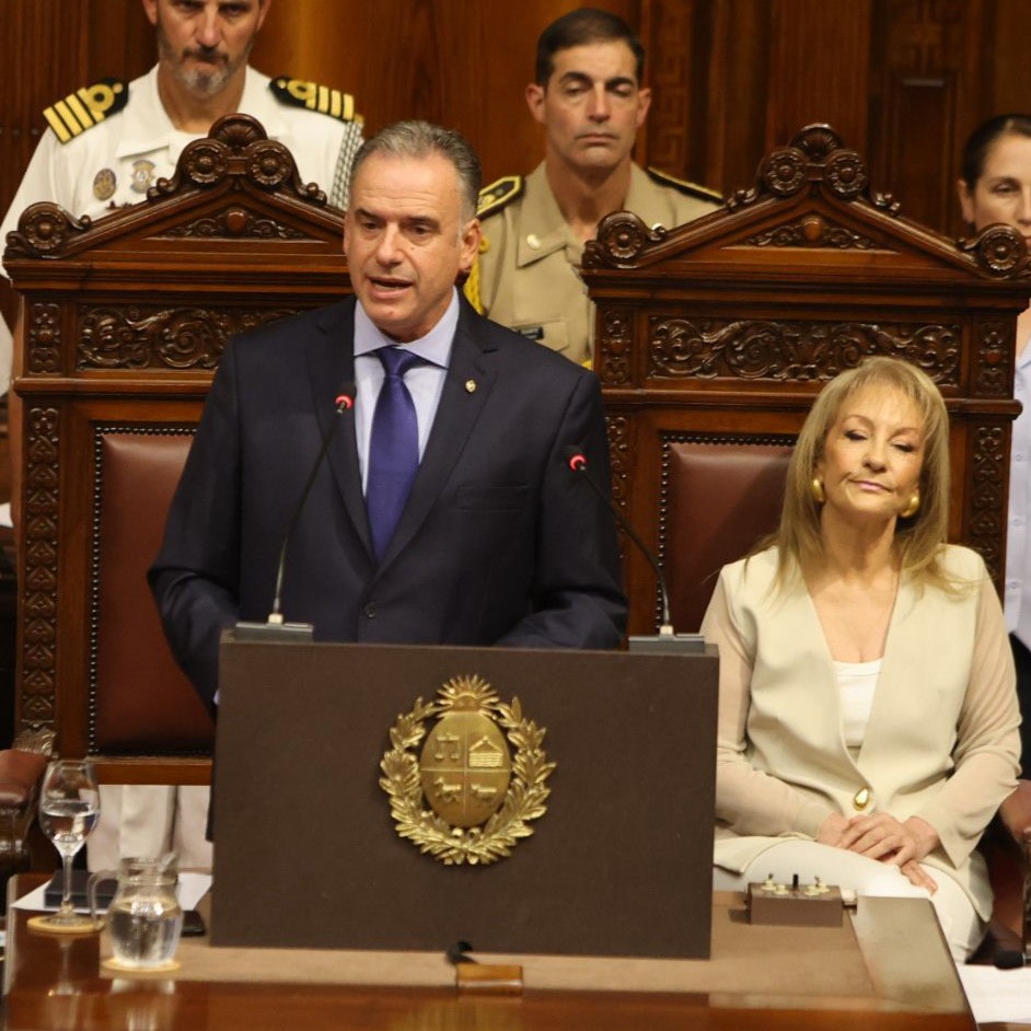 📋 ASPECTOS PRINCIPALES DE LA RENDICIÓN DE CUENTAS DE YAMANDÚ ORSI FRENTE AL PARLAMENTO

Lo conseguido
• Se crearon "26.000 nuevos puestos de trabajo" y la ocupación "alcanzó las 1.750.000 personas".

• Se "llegó a un máximo histórico de la tasa de empleo de mujeres" (19.000