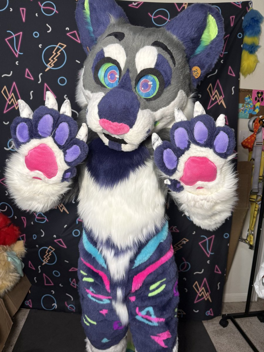 RobotiCreature's tweet photo. Replay the arcade themed tiger-panther made in 2022 by @DeterminStudios (me) 
He will be making a brief appearance at TFF this year along with Potato handing out free little arcade capsule balls 🩷 https://t.co/tQC4CjA2AX
