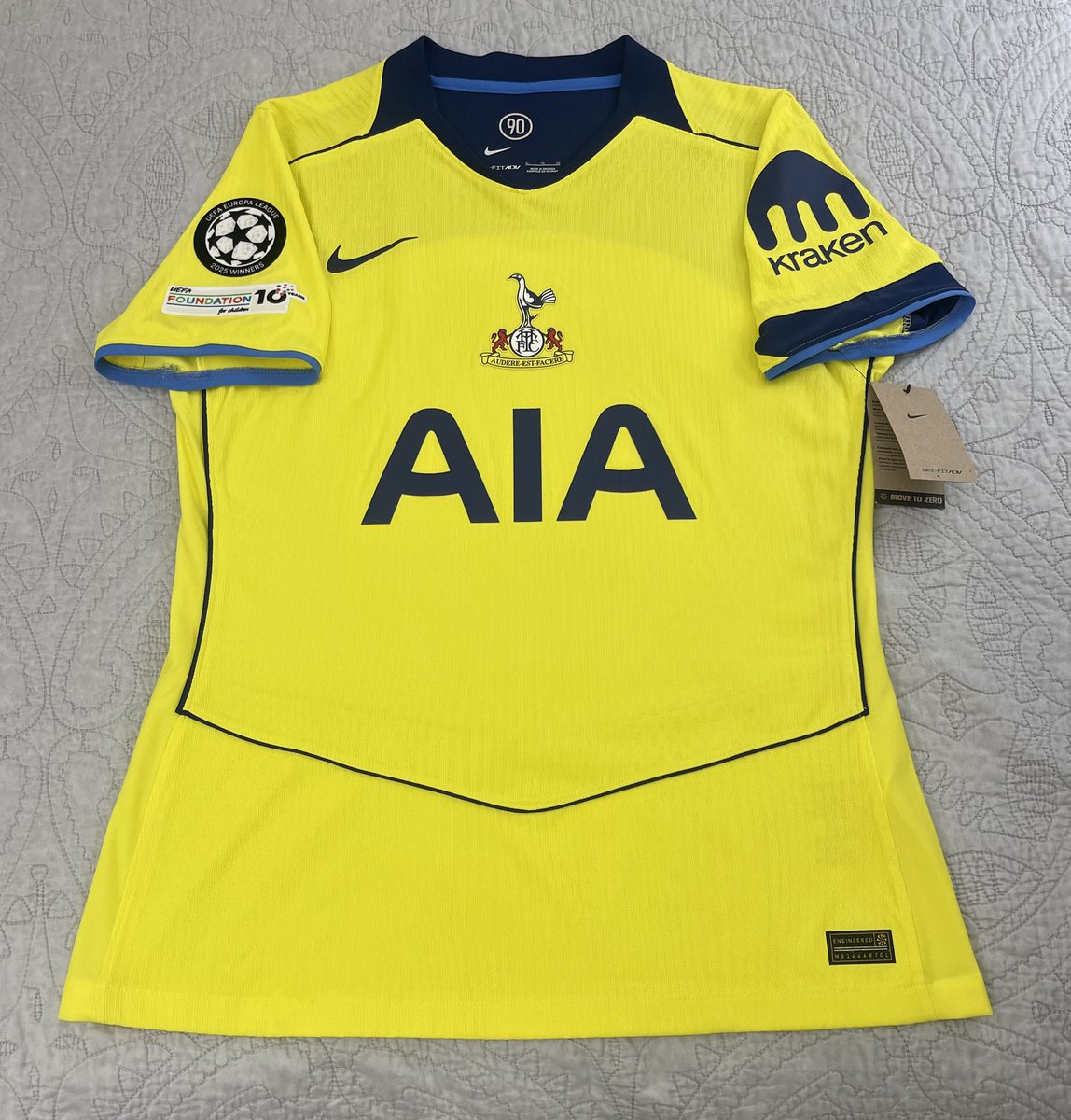 Slope322's tweet photo. @shirt_x Tottenham Hotspur 2025-26 Third Xavi Simons UCL player edition BNWT 120€ shipped worldwide https://t.co/t7w2lBgssU