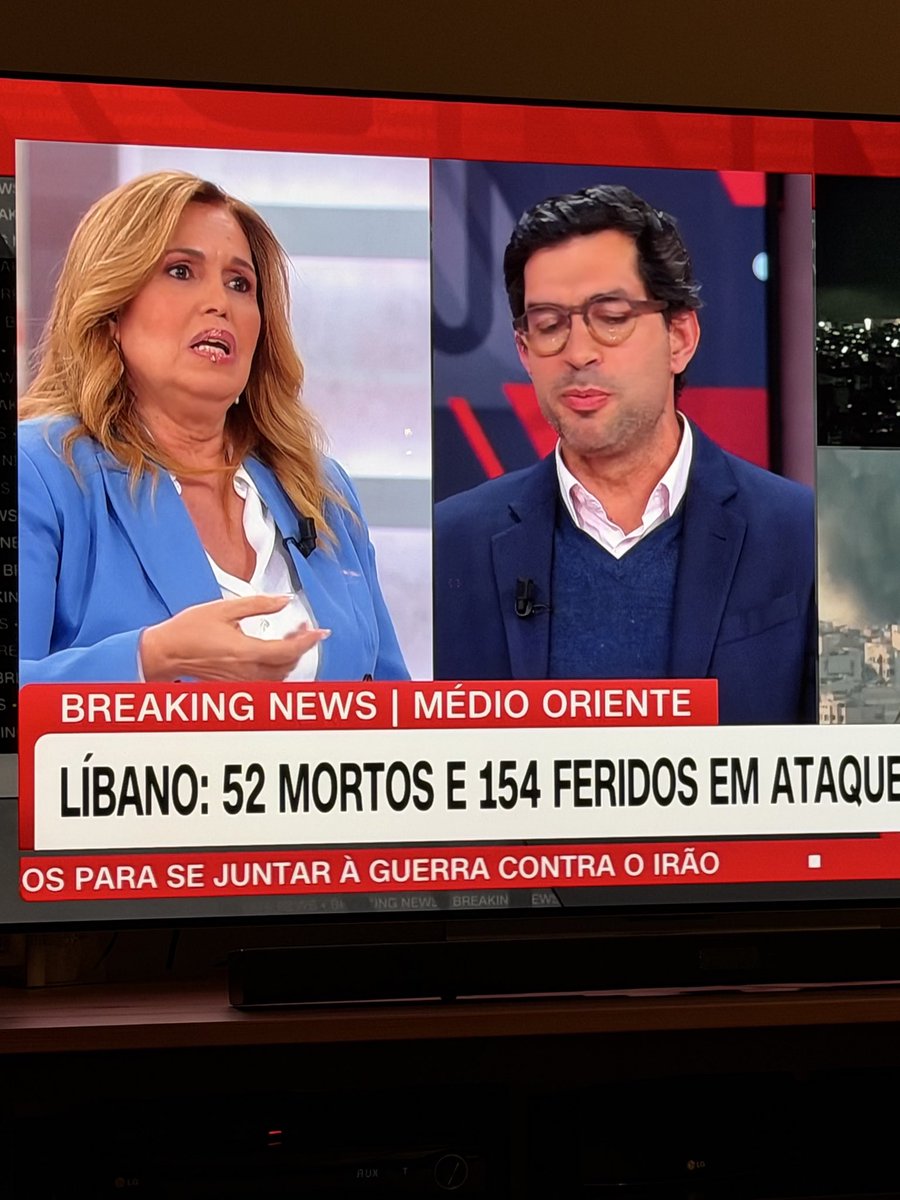 Comentem vocês que eu não consigo. 
Este jovem é um fanático polido, mas um fanático na mesma.