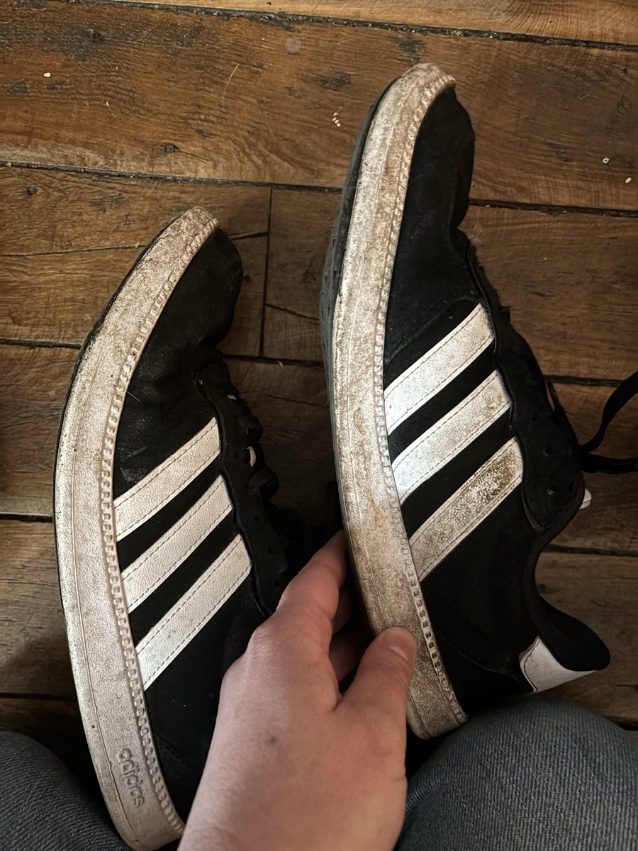 toe, lover tweet media