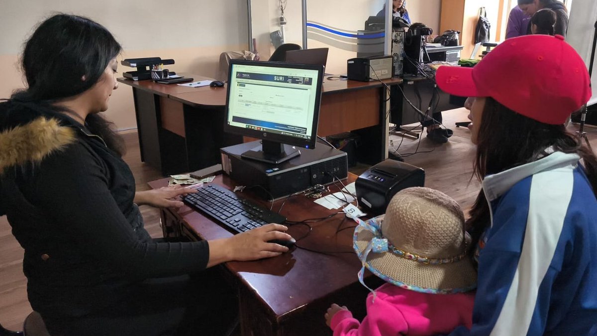 🤝 Gracias al trabajo articulado con <a href="/GOBERCANAR/">Gobernación Cañar</a> y <a href="/DHumanoEc/">Ministerio de Desarrollo Humano 🇪🇨</a>,  130 ciudadanos del cantón #Cañar 📍 obtuvieron su cédula🪪

🚛 Con nuestras #BrigadasMóviles garantizamos el derecho a la identidad de los ecuatorianos.

<a href="/RegistroCivilec/">Registro Civil Ecuador 🇪🇨</a> #ElNuevoEcuador