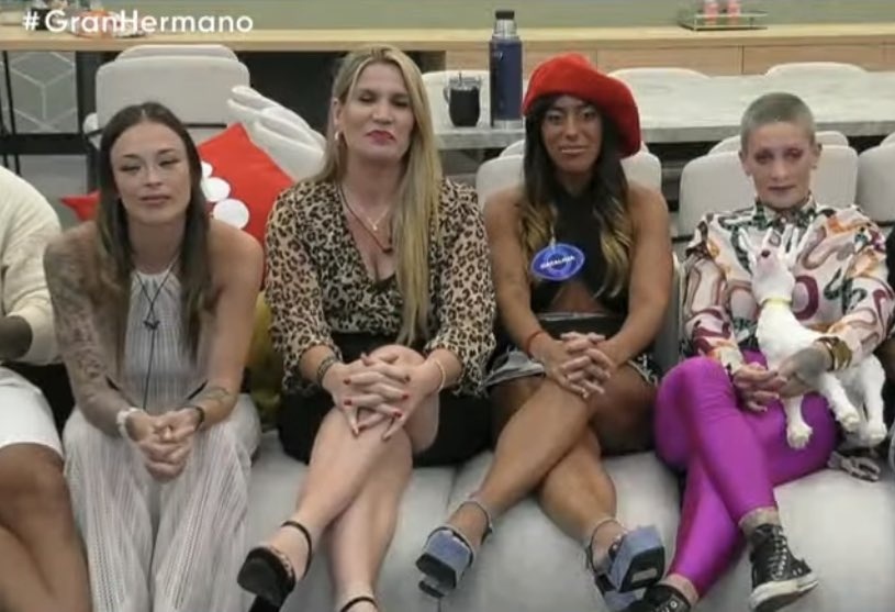 gordafandelpure's tweet photo. ooh and i'll go back to the old house
#GranHermano https://t.co/2pHIbCNgPf