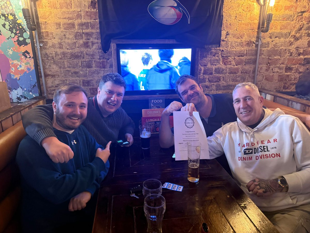 Henry Deacon tweet media