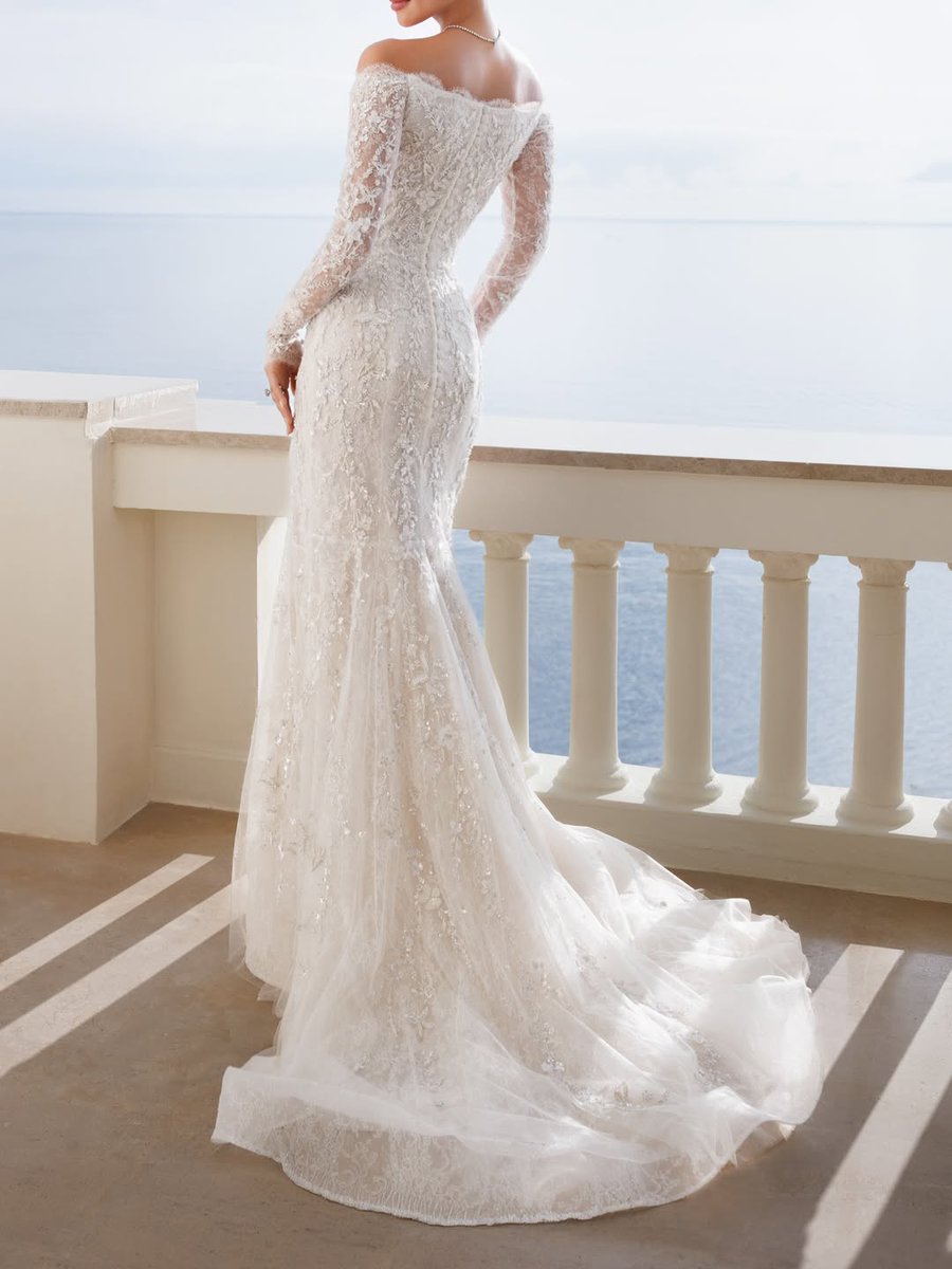 leclercamore's tweet photo. completamente obcecada por esse vestido https://t.co/pvUKxMWLwr