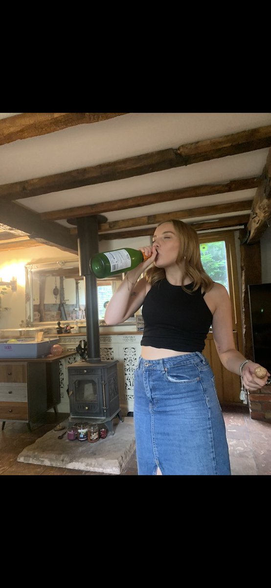 This gorgeous little lady is 21 tomorrow 🥳 #21st #birthday can we get a #HappyBirthday to Lola x