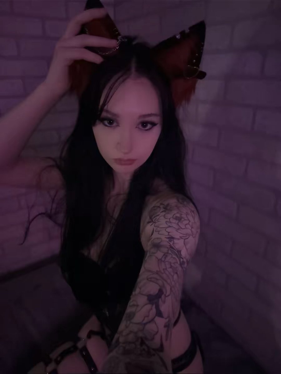 hexxedneko tweet picture