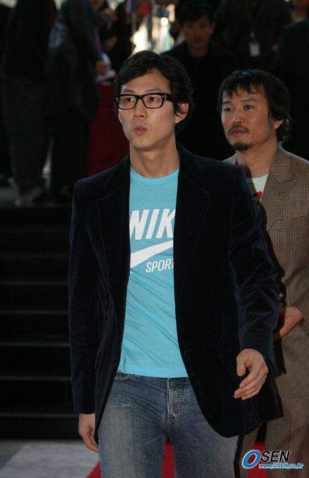 This outfit is so Gi-hun coded