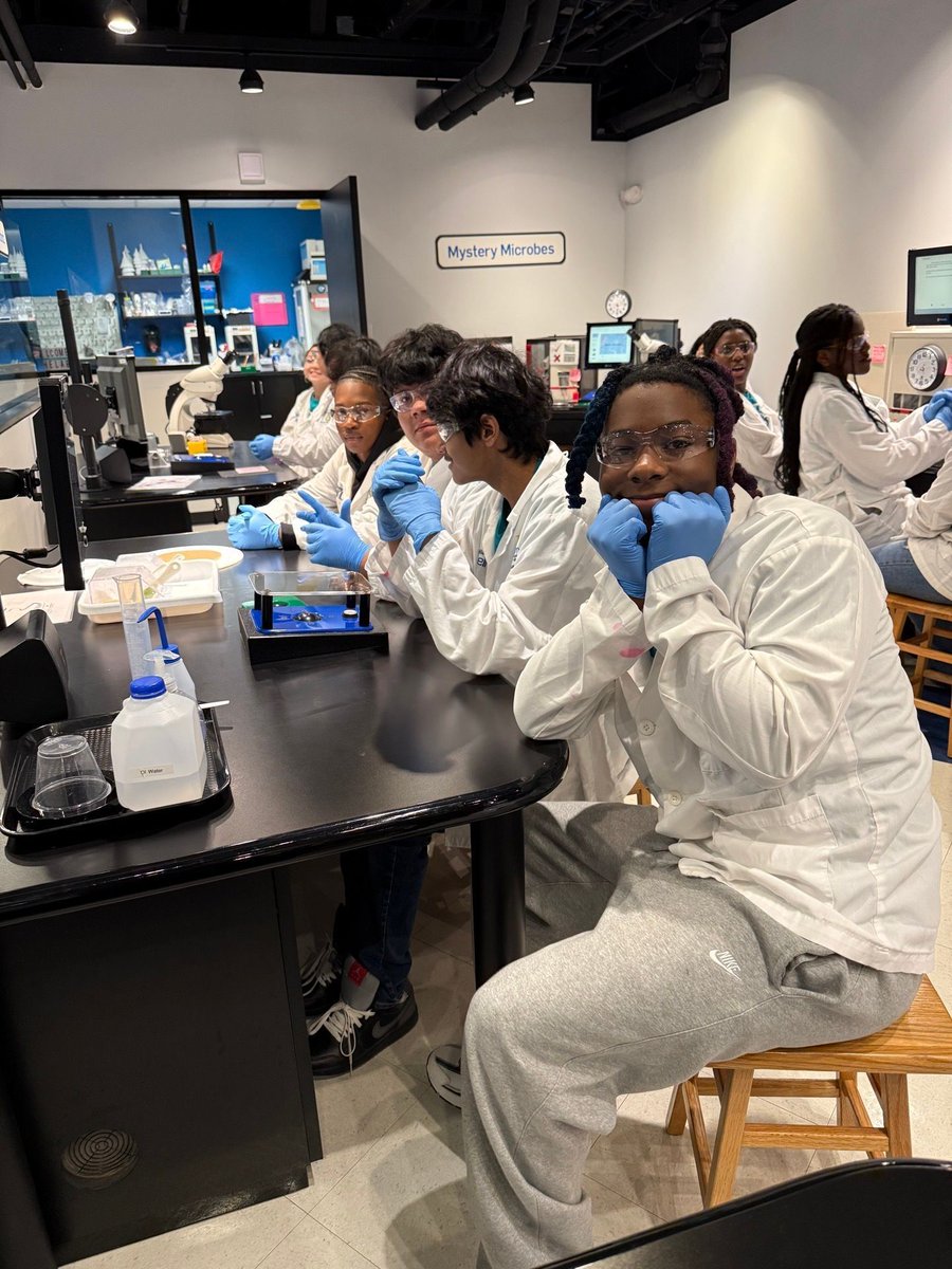 Alief Early College tweet media