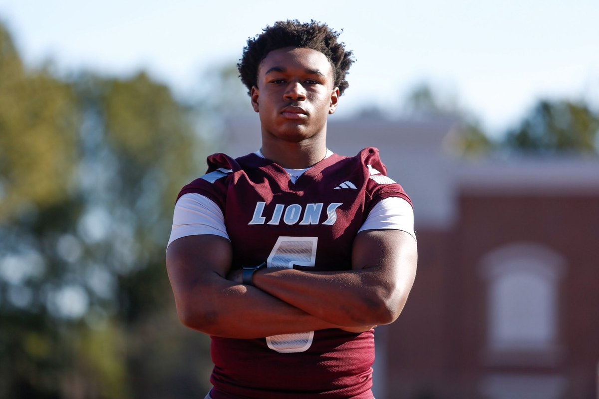 Brooks Crew tweet media