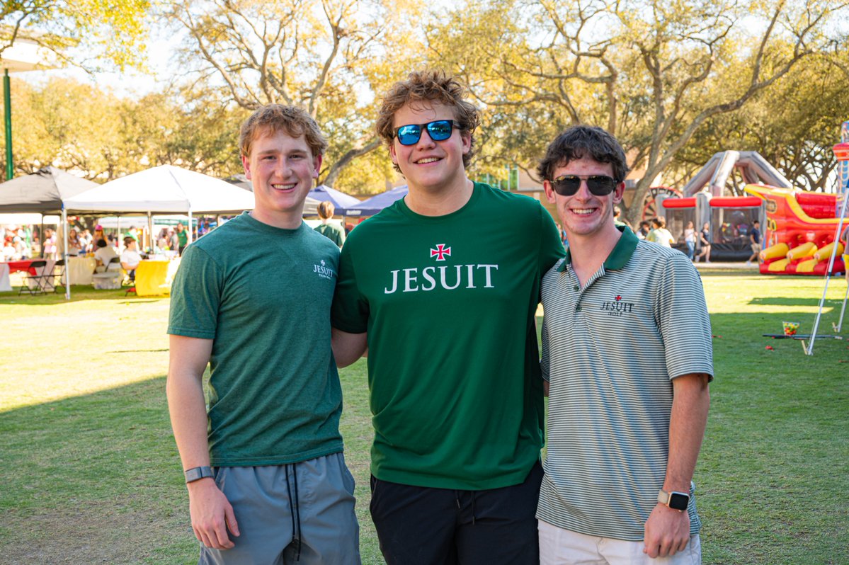 Strake Jesuit tweet media
