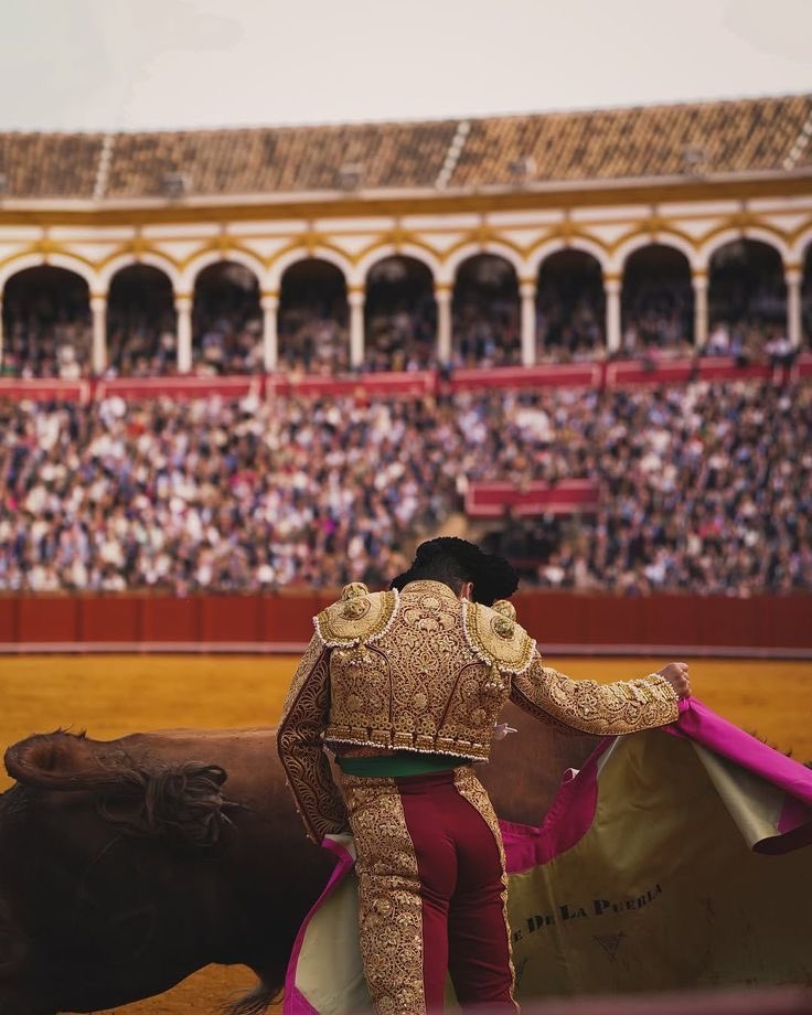 monjeconj tweet media