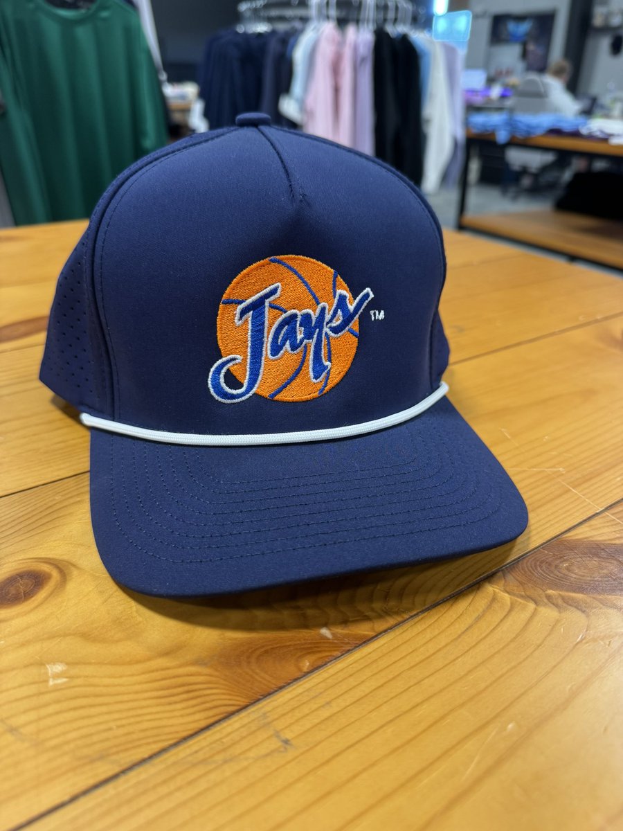 AnaBellMedia's tweet photo. Hurrdat Brand Goods did not miss 😮‍💨

A limited run of this throwback Creighton line is available now. 

🛒: https://t.co/2QJvUWaUsH https://t.co/ZdsxvdHItL