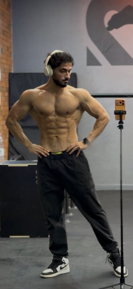 لُؤَيْ tweet media