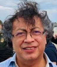 AntiSantos tweet media