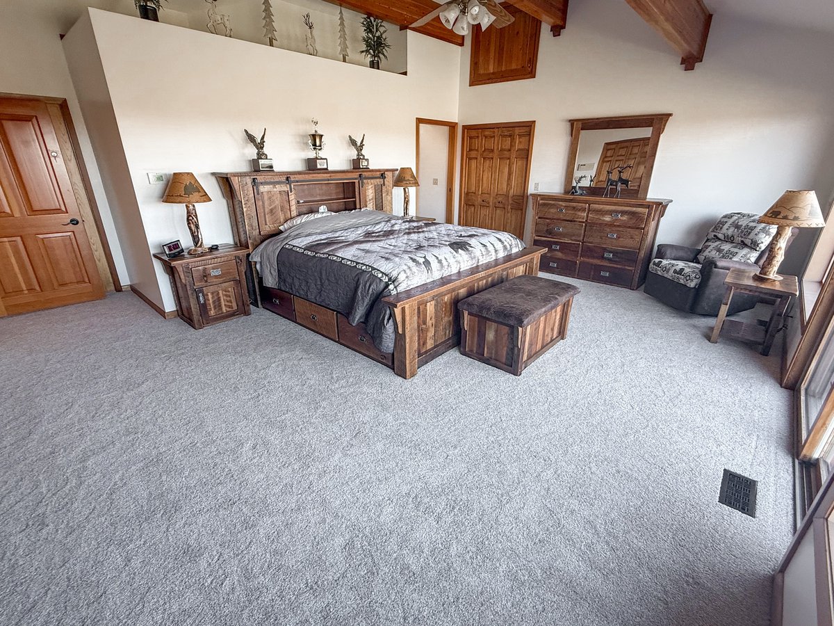 Rusmur Floors tweet media