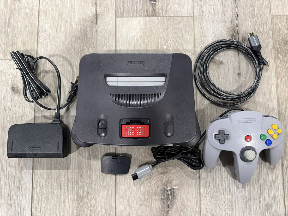 AlteredRetro tweet media