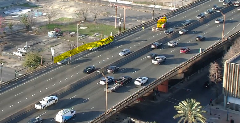 5pm.. accident with injury I-10 West between Orleans and Canal St, right lane blocked