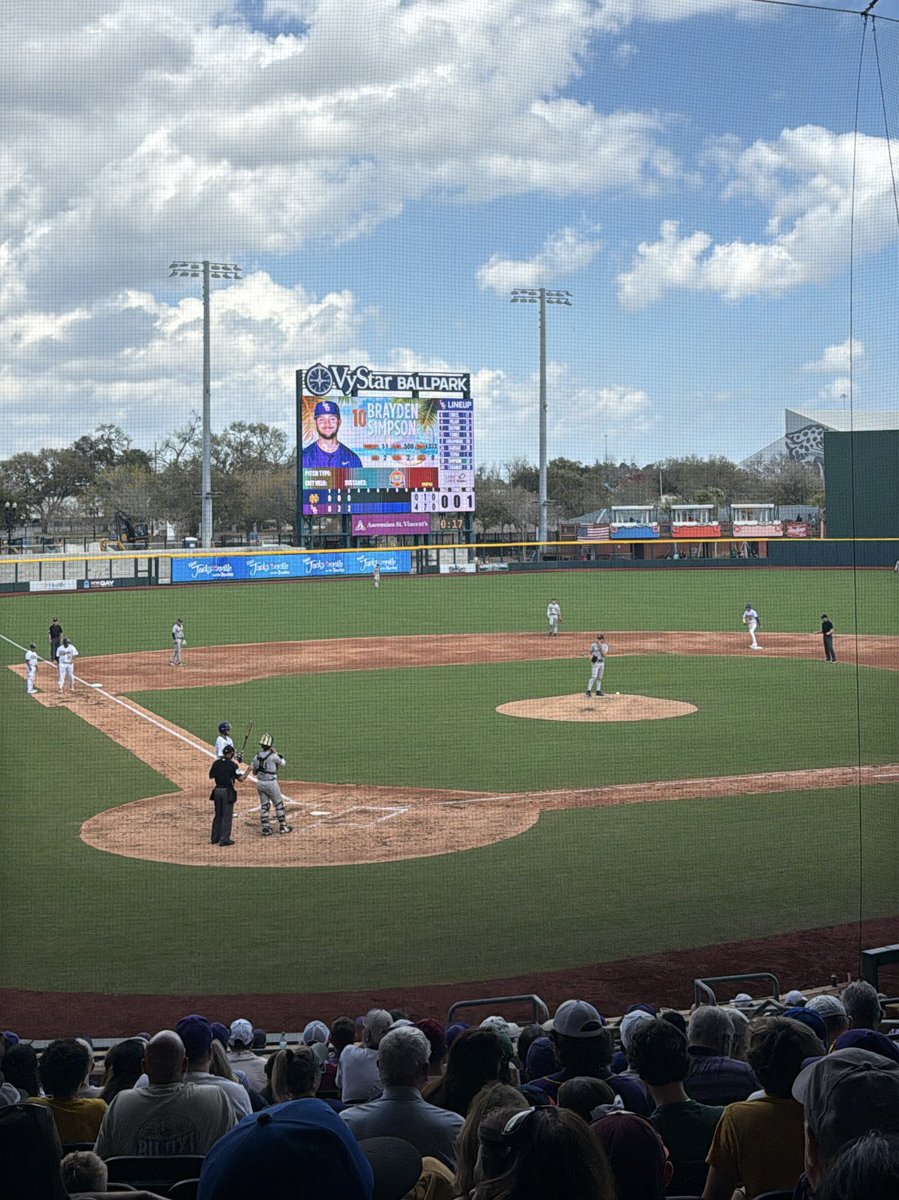 EliteRecruits_'s tweet photo. Want to play college baseball at a HIGH level?

The past two weeks I watched:
#2 LSU vs Notre Dame
 #9 Florida vs #24 Miami

Here’s the reality of what that level actually looks like.

A THREAD:🧵 https://t.co/4XzrxU4CIe