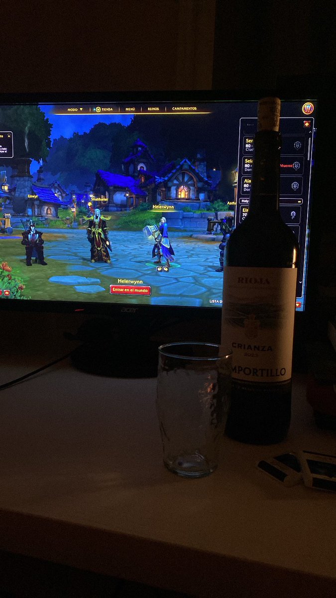 Dando la bienvenida a #Midnight #worldofwacraft 🥂