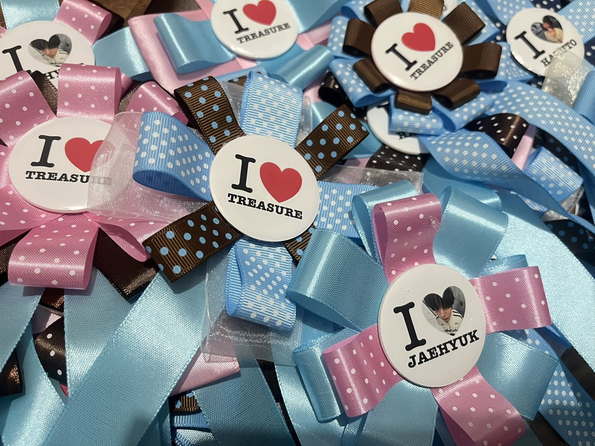 Giveaway  ✮˚₊

วันคอนใครผ่านมาเห็นมารับกันได้นะตั้งใจทำมากๆ🥹🥹
 #PULSE_ON_IN_BANGKOK