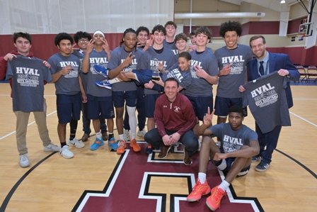 HarveySchoolNY's tweet photo. Harvey boys, 67-43 winners  over Watkinson to win HVAL title with boost from senior captain Cam Spruils' 20 , DJ Yelling's 12, Dom Bonserio's 9, senior cap't Piotr Pajewski's 8. Now on to the NEPSAC tourney.  #gocavs #harveypride @HarveyLZ @ChrisDelCampo1 @hoopsmbd @lohudsports https://t.co/54FIDLrGcr