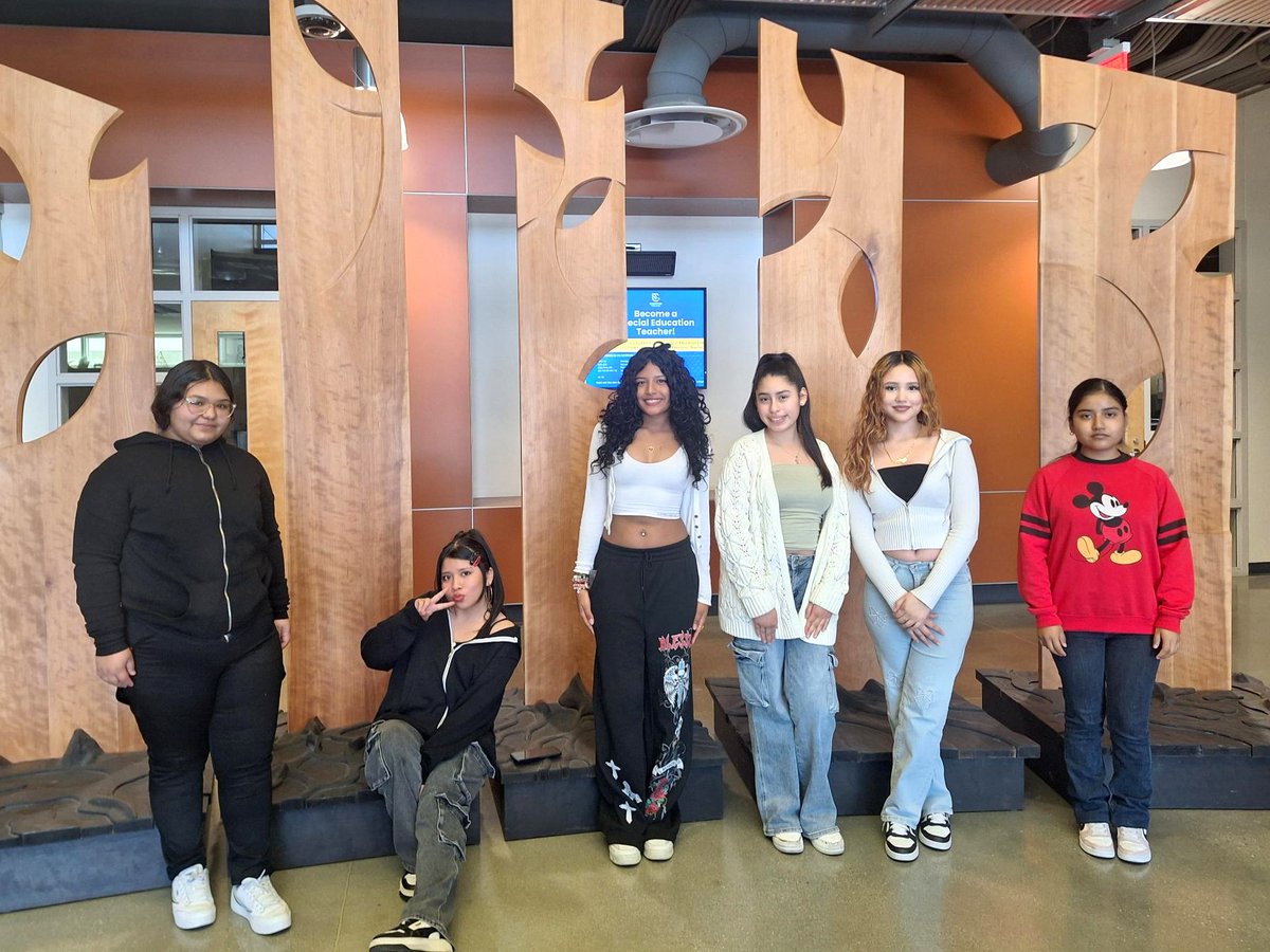 ComptonUnified's tweet image. 🎓✨ CUSD Newcomers Explore Their Collegiate Future! ✨🎓 83 CUSD 9-12 grade scholars from @MightyTarbabes &amp;amp; @bigtenapaches recently visited @cerritoscollege for an inspiring day of admissions requirements, financial aid &amp;amp; career pathways.

#ComptonUnified #CollegeBound