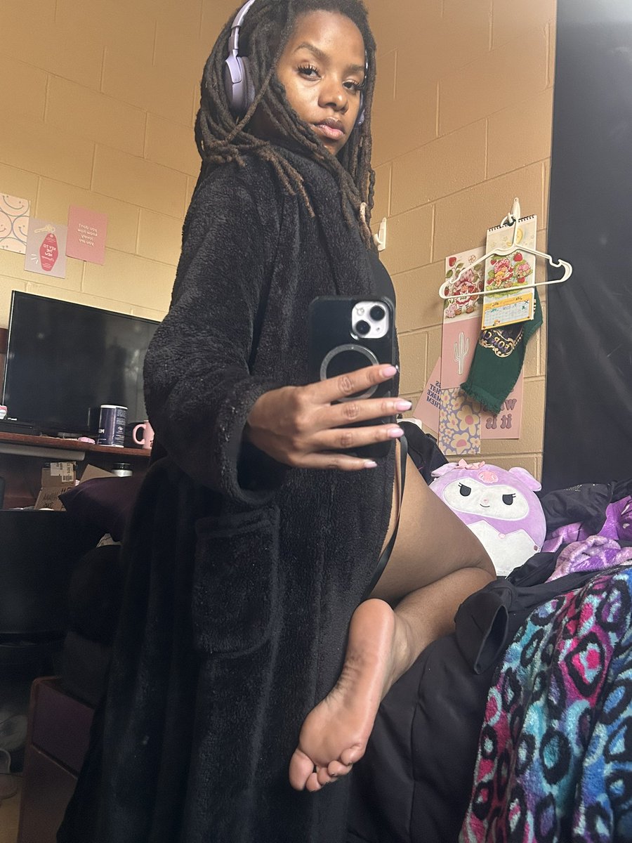 princess trin tweet media