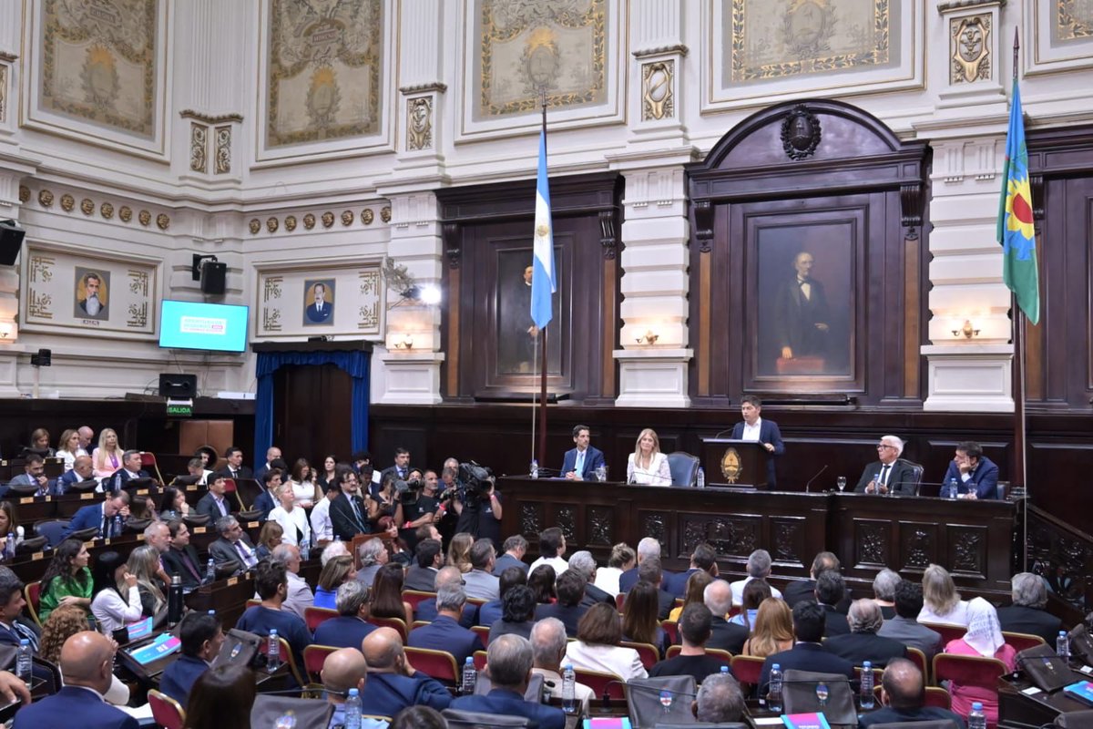 fabianluayza's tweet photo. Hoy participamos de la Asamblea Legislativa que da apertura al 154° período de Sesiones Ordinarias encabezada por el gobernador @Kicillofok 

Renovamos el compromiso de trabajar durante este año en la Legislatura con responsabilidad y diálogo, impulsando iniciativas y herramientas que contribuyan a mejorar la calidad de vida de todos los bonaerenses.