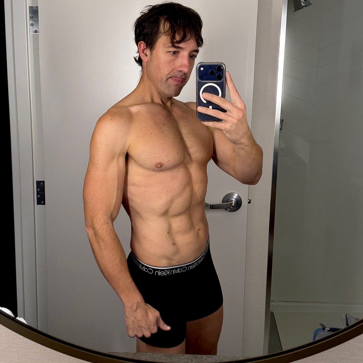 Travel Fucker (Top 5% on OnlyFans) tweet media