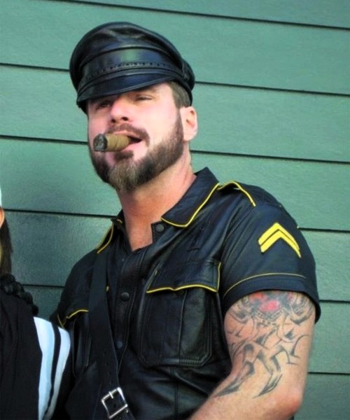 CigarBeards tweet media