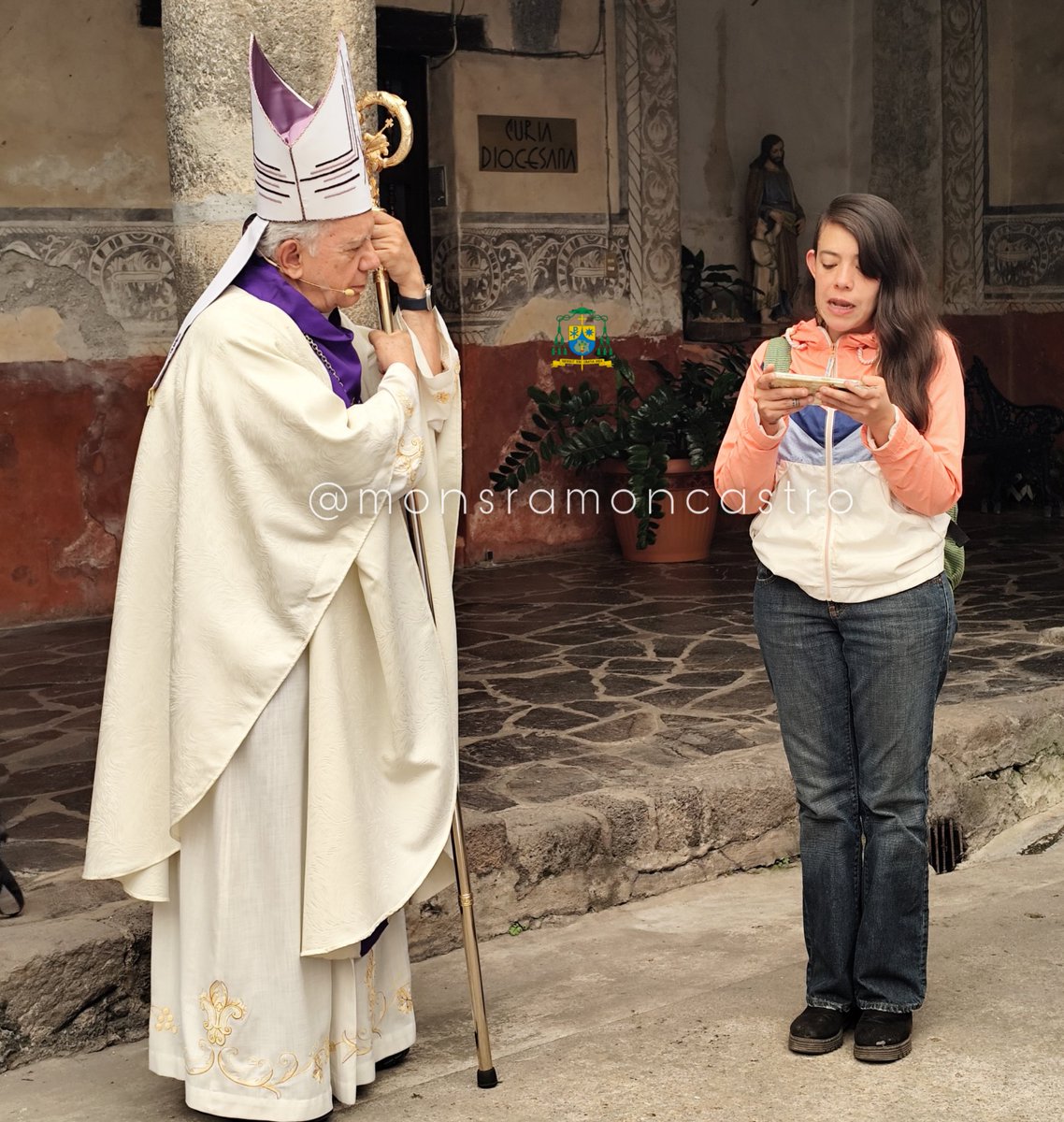 Mons. Ramón Castro tweet media