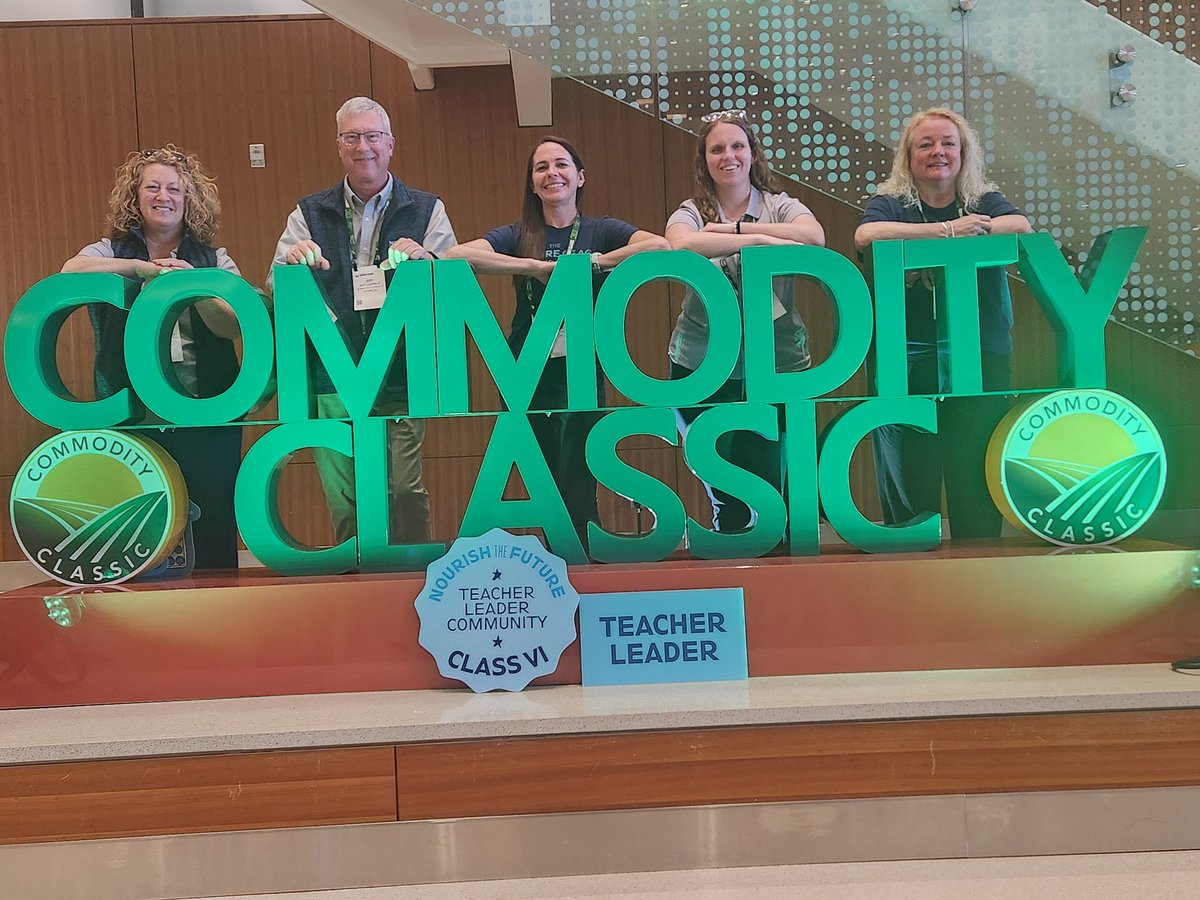 Mrs Jones tweet media