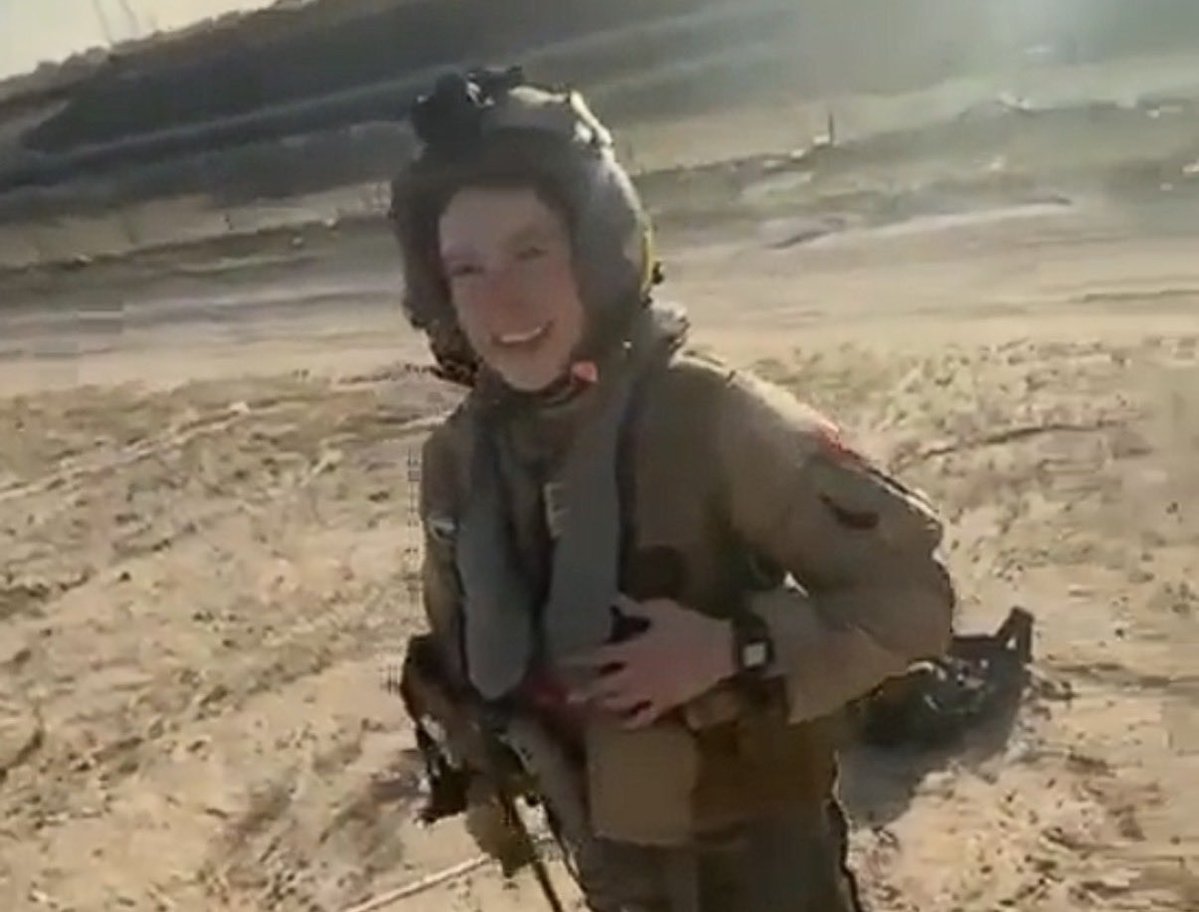 TheBTCTherapist's tweet image. Imagine being thousands of miles from home fighting a war in a foreign country, getting your jet shot down by friendly fire and the first image of you alive you’re smiling this hard. 

American Patriots are one of a kind. 🇺🇸