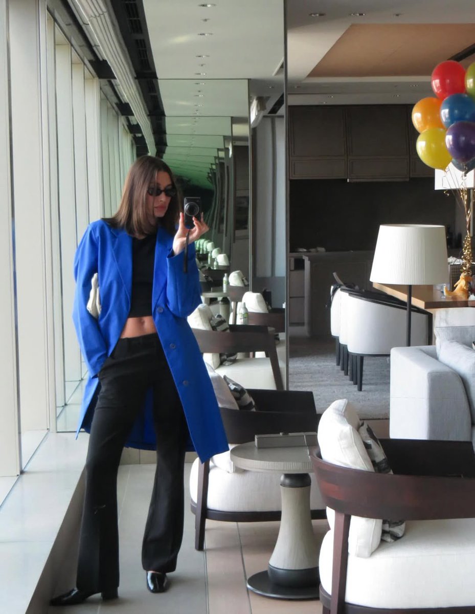 her tokyo fits r chef’s kiss