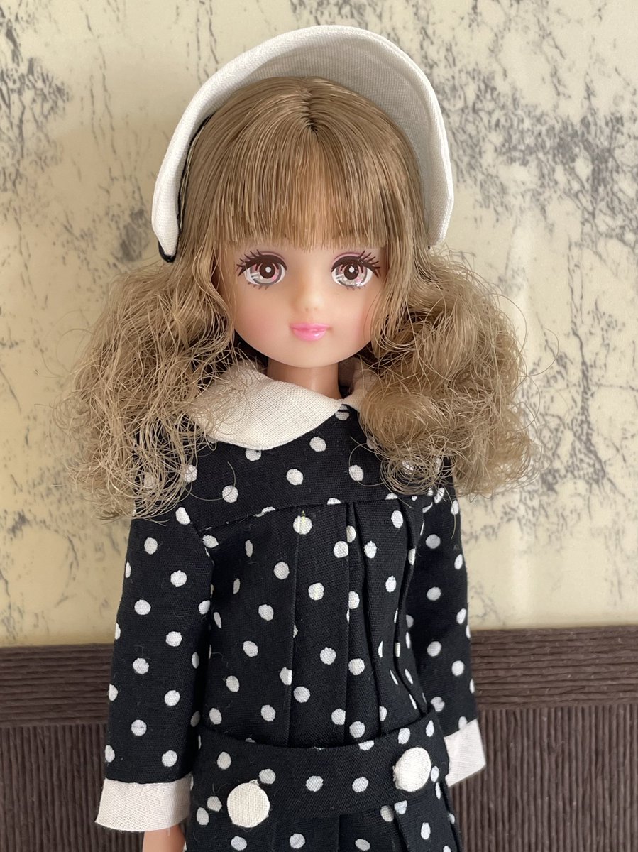 子どもらしい服とは……