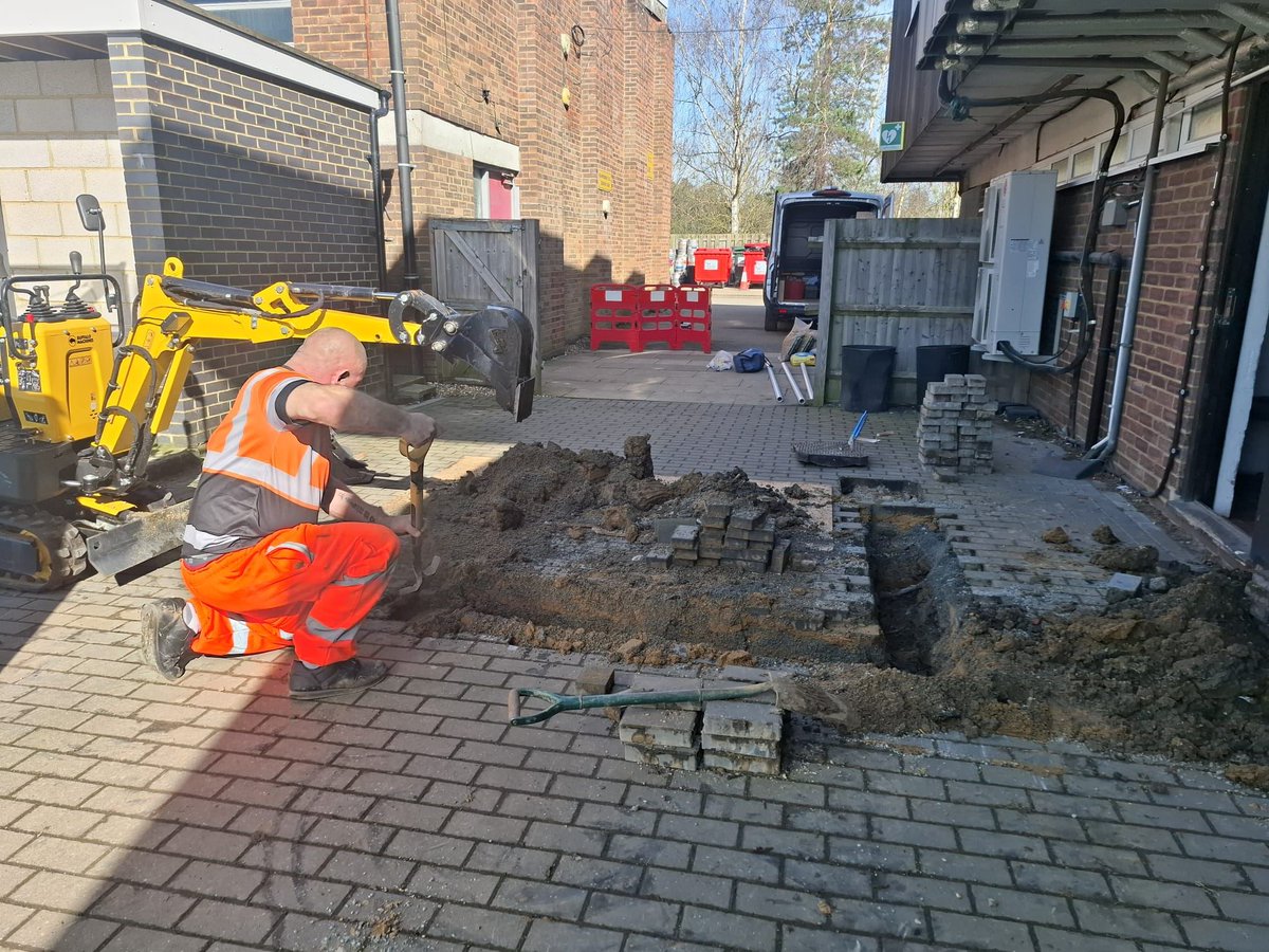 IGMPlumbing's tweet photo. Exciting to see the new outside bar taking shape at Harpenden Rugby Club. We are currently installing all necessary water and waste services to get the site ready for use. Professional plumbing solutions for our local community. #Harpenden #StAlbans

📞 Phone: 01582 831120 https://t.co/5rpXJKNT7r