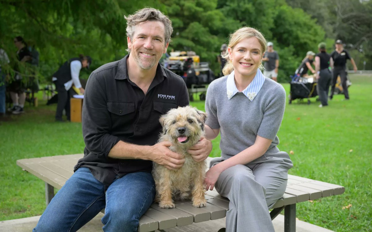 TVBlackbox_News's tweet photo. Cameras roll in Sydney on season 3 of hit series COLIN FROM ACCOUNTS

Read More -> https://t.co/sBYvqrEHGf

#BINGE #ColinfromAccounts #Foxtel #HarrietDyer #PatrickBrammall 
https://t.co/Q9imd2UJ59 https://t.co/NF8ezGpDsl
