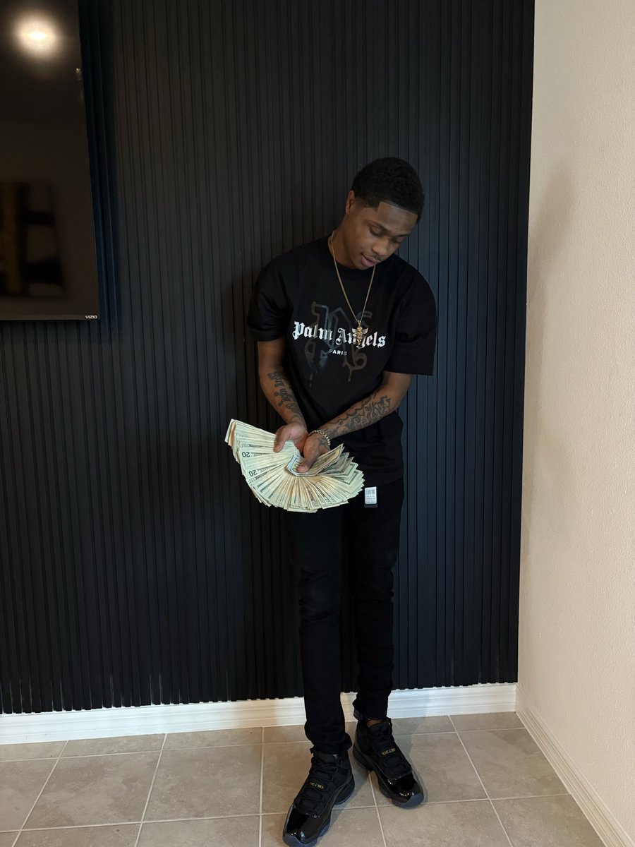 0517_4l's tweet photo. I’m back https://t.co/dgJB9ygyyy