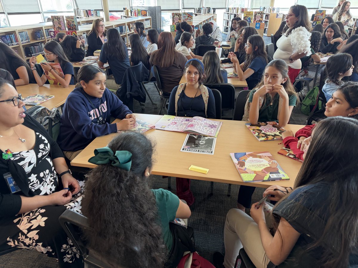 Donald Cummings tweet media